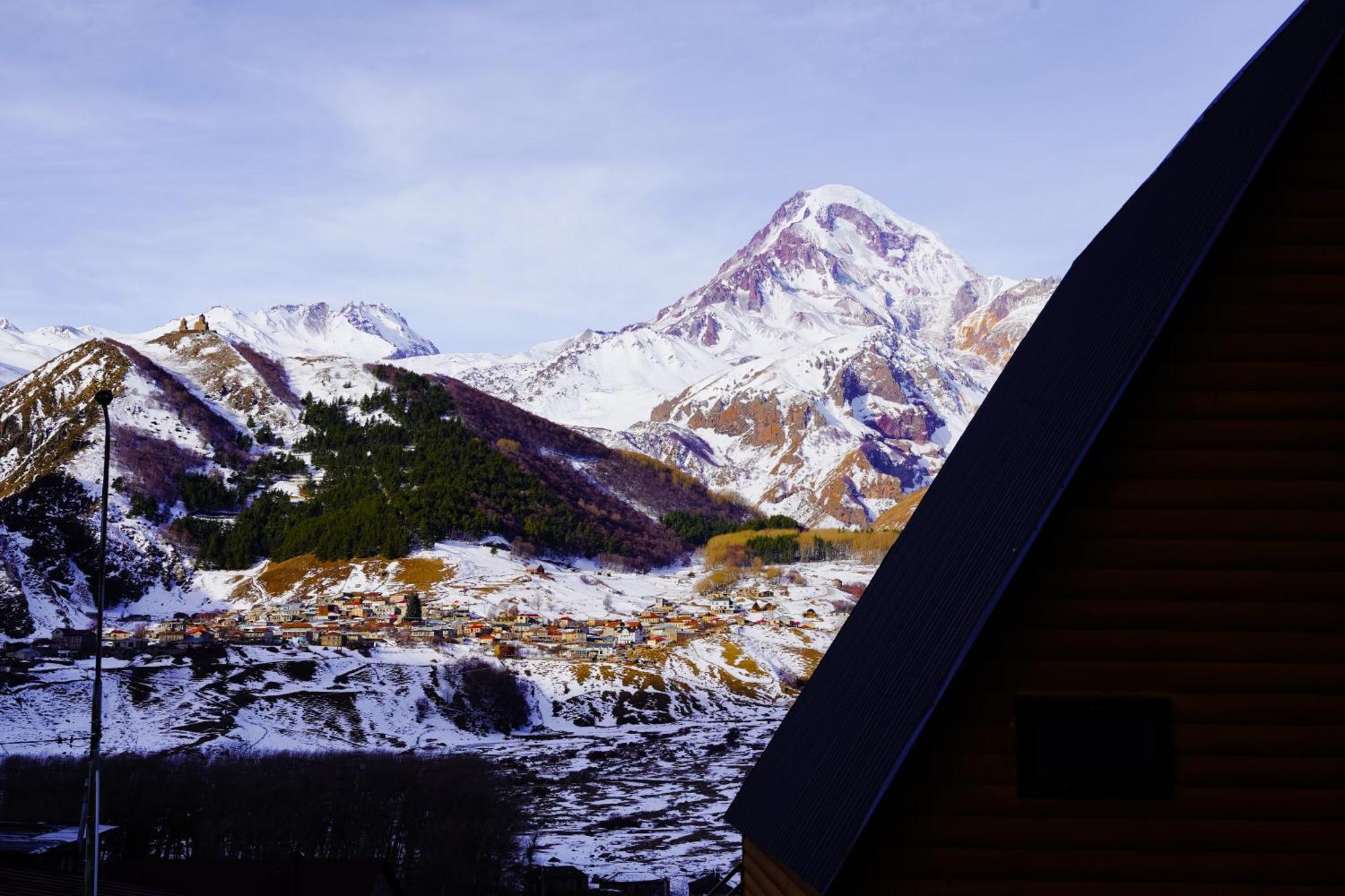 Khara Cottage Kazbegi Exterior photo